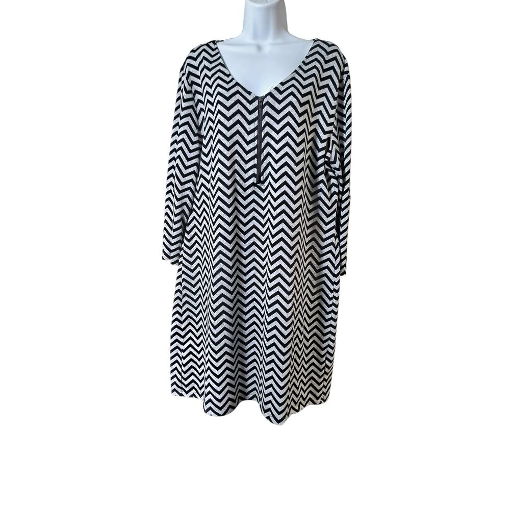 Tacera Women's XL Chevron Dress Gray/ Black Long Sleeve V-Neck Knee Length